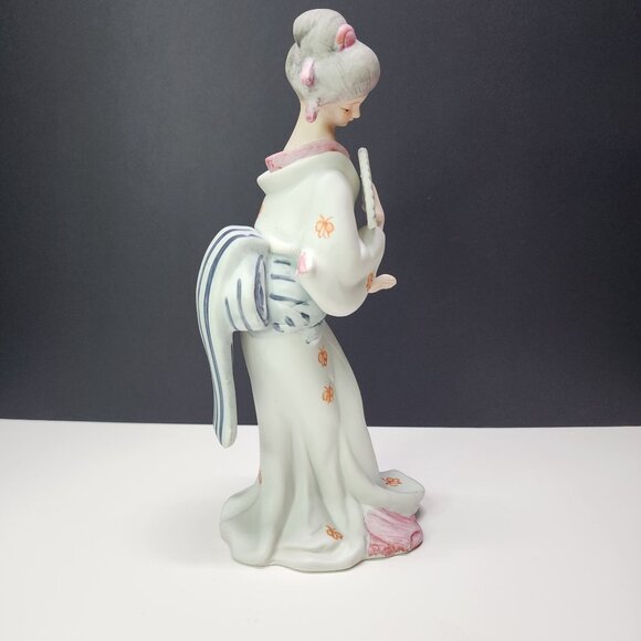 Vintage Ardco Bisque Porcelain Geisha Girl Figurine Hand Painted 9'' Taiwan - Picture 3 of 9